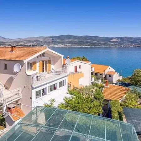 Stella, Slatine, Rovci, Otok Ciovo *